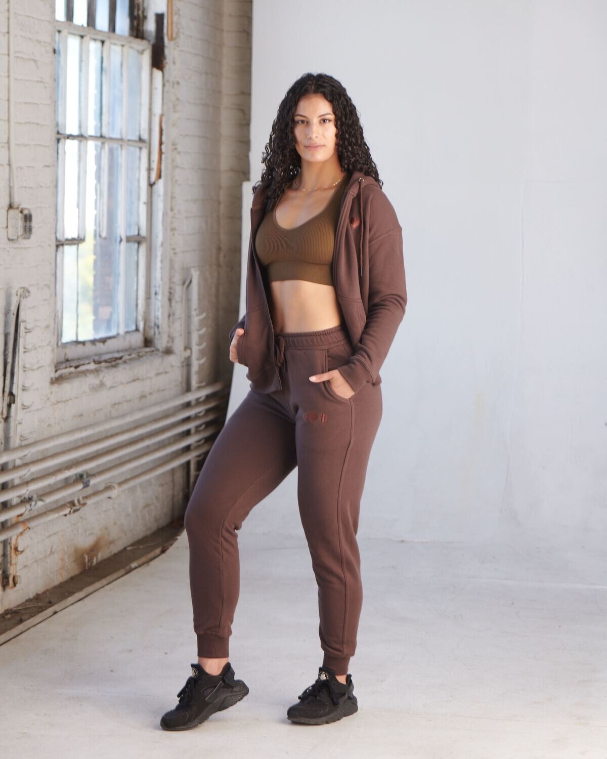 Cozy Performance Joggers (Chocolate Cake)